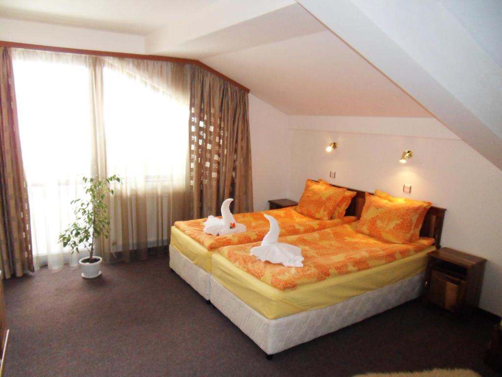 Family Hotel Nadejda Bansko Room photo