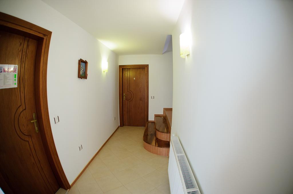 Family Hotel Nadejda Bansko Exterior photo