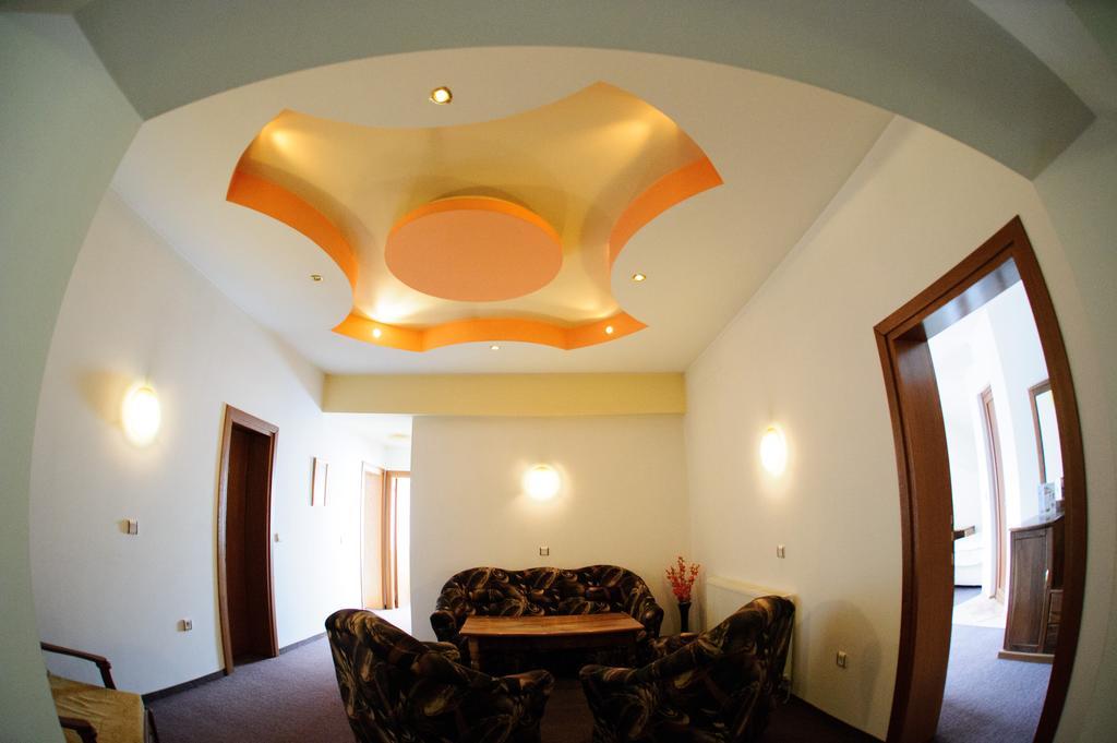 Family Hotel Nadejda Bansko Exterior photo