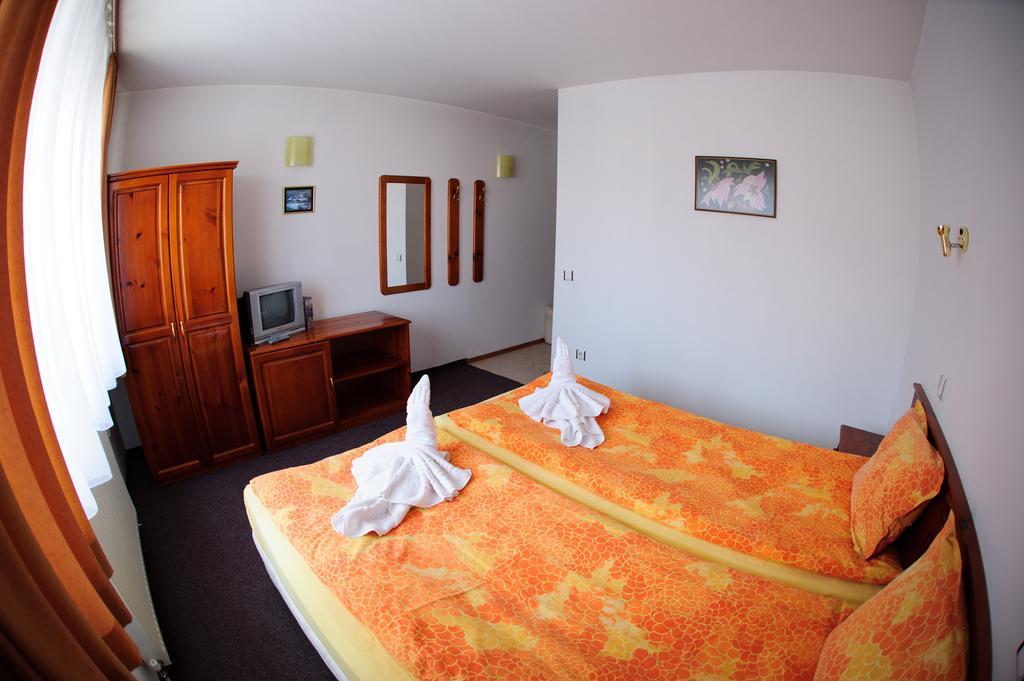 Family Hotel Nadejda Bansko Room photo