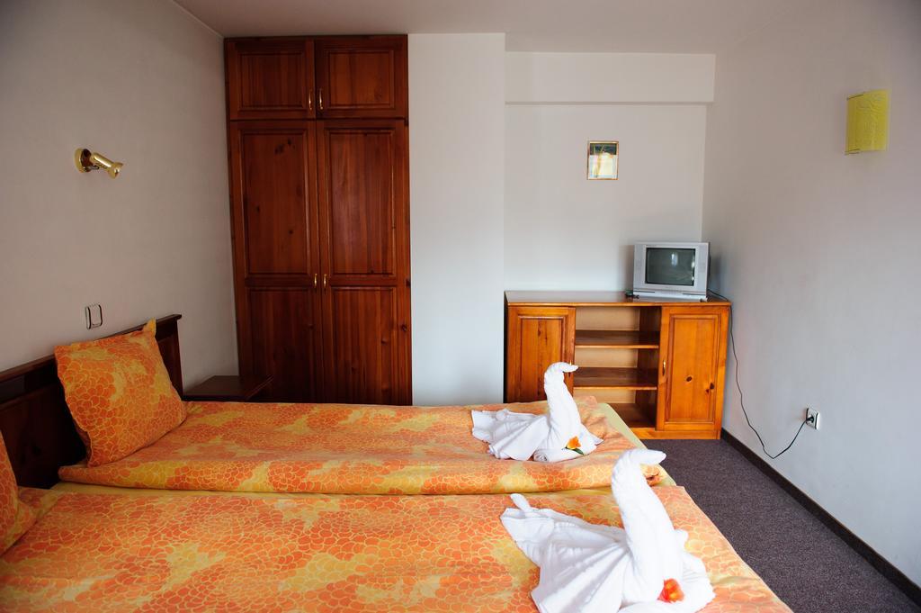 Family Hotel Nadejda Bansko Room photo