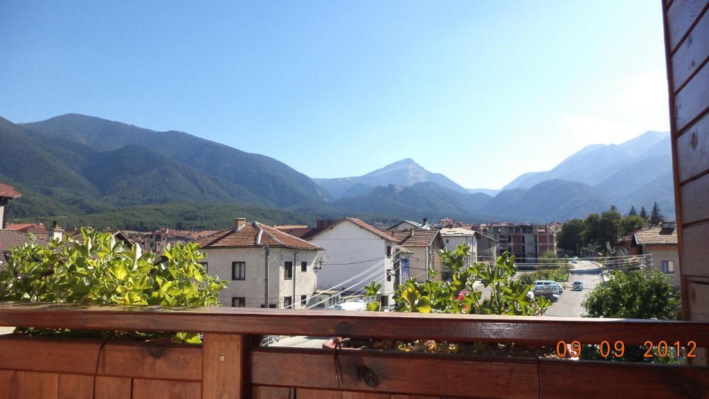 Family Hotel Nadejda Bansko Exterior photo
